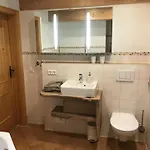 Urbanshof Herr Tobias Fehrenbach Appartement *