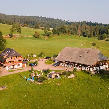 Urbanshof Herr Tobias Fehrenbach * Hinterzarten