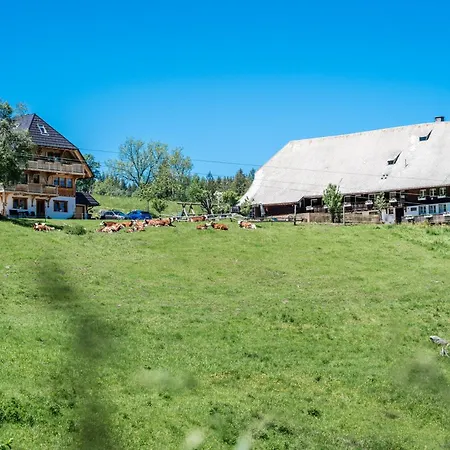 Urbanshof Herr Tobias Fehrenbach * Hinterzarten