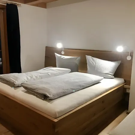 Urbanshof Herr Tobias Fehrenbach Lägenhet