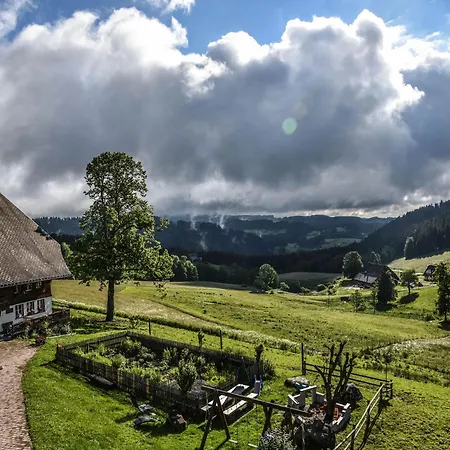 Urbanshof Herr Tobias Fehrenbach * Hinterzarten