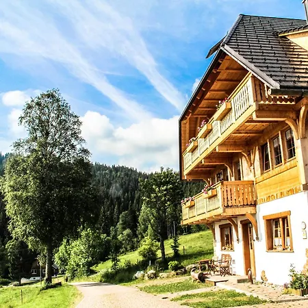 Urbanshof Herr Tobias Fehrenbach * Hinterzarten